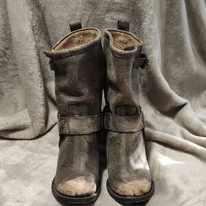 Matisse Helms Boots Distressed Leather gray/brown ankle chelsea boots size 7.5